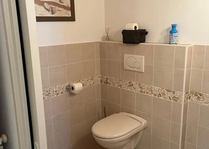 Les Chenes Verts Bed & Breakfast 3*